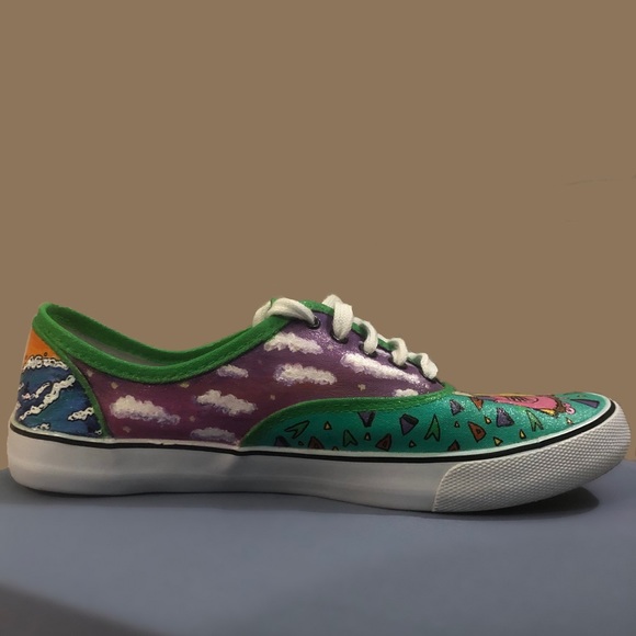 Custom painted shoes - Picture 5 of 6